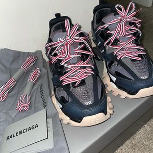 Balenciaga Wmns Track Trainer Black Red